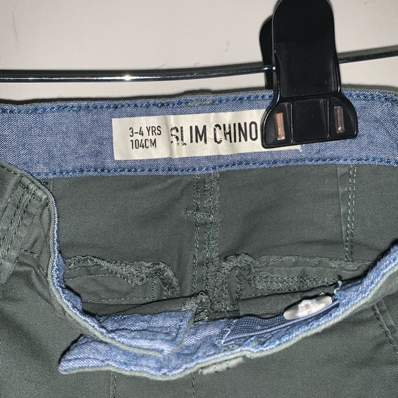 This is included in the first bundle I posted - Picture 3 of 8